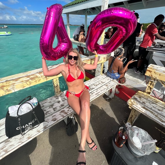 Meet your Posher, Jess - Picture 5 of 16